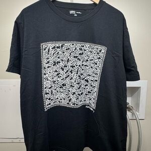 UT Black and White Abstract Graphic Tee